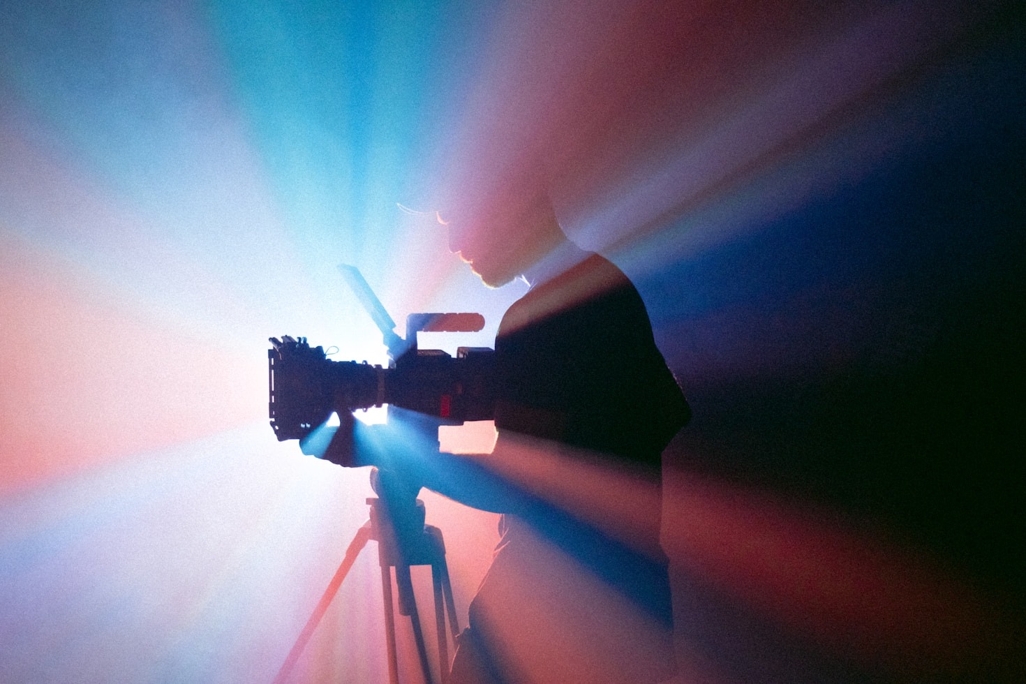 Dietro le quinte: il processo creativo di un videomaker